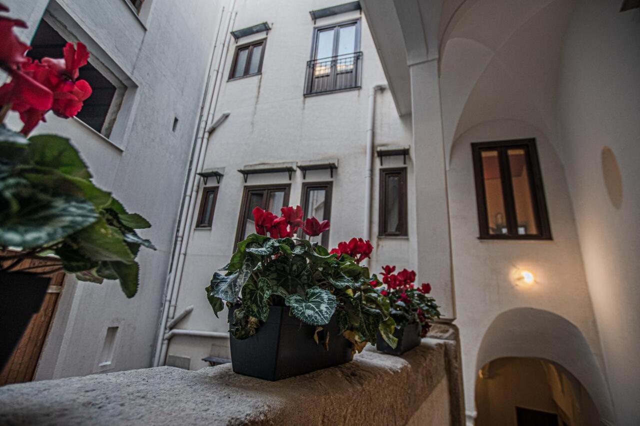 Sant'Andrea - Luxury Rooms In Vucciria Palermo Eksteriør bilde